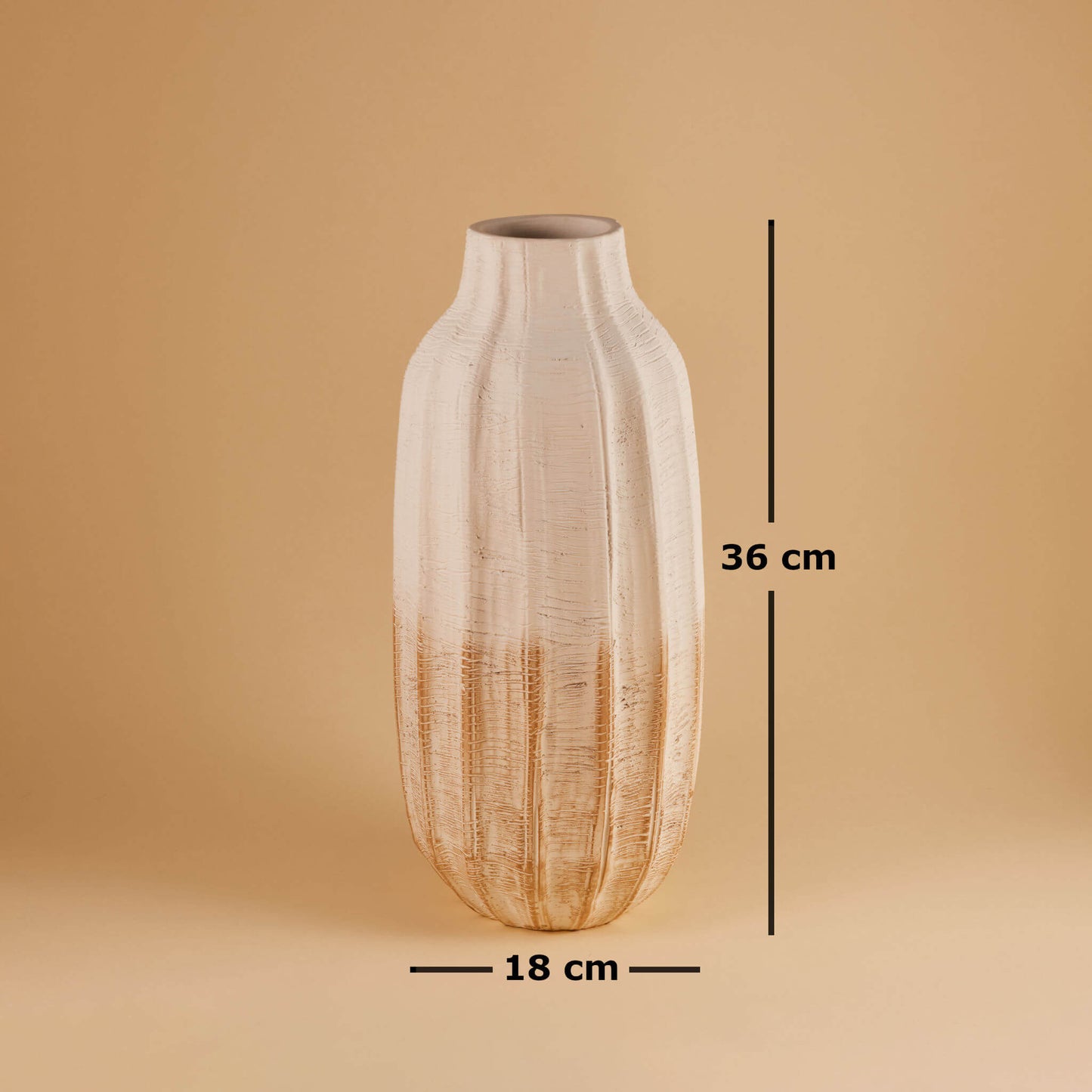 Lynn Vase